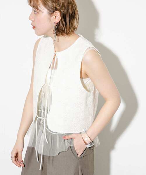 KBF（ケイビーエフ）の「ボンディングレースベスト（ベスト・レディース・オフホワイト/ブラック・ONE）」の17枚目の写真