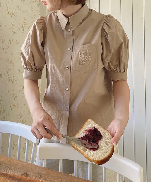 RUBY AND YOU(ルビーアンドユー)の「エンブロイダリーポケットシャツ(シャツ/ブラウス・レディース・オフホワイト/ベージュ系その他・FREE)」の12枚目の写真