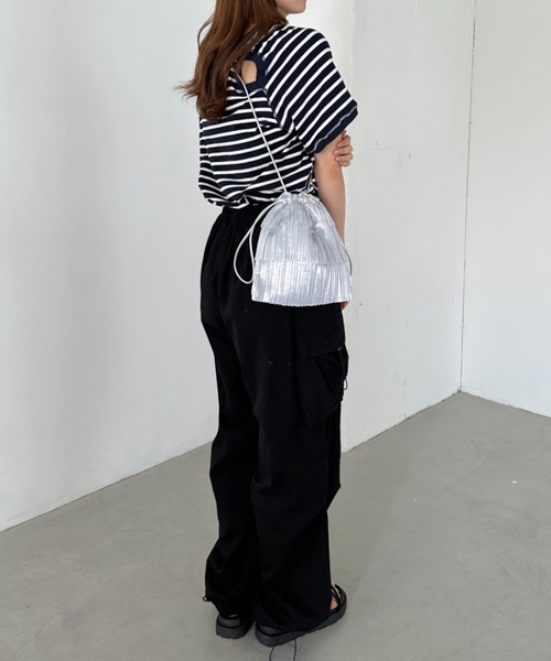 un+frame（アンフレーム）の「バックホールボーダー半袖トップス（Tシャツ/カットソー・レディース・ホワイト/ネイビー・FREE）」の6枚目の写真