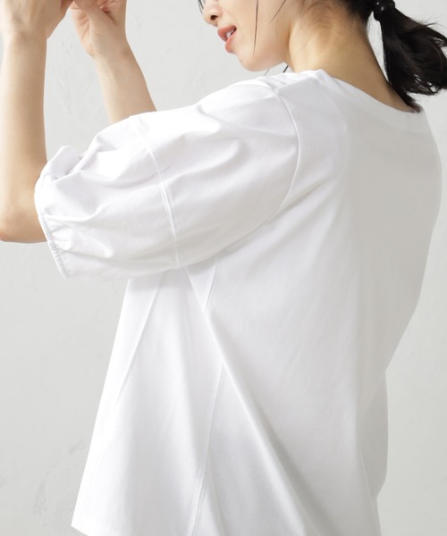 FOUND GOOD（ファウンドグッド）の「ふんわりスリーブ華奢見えTシャツ（Tシャツ/カットソー・レディース・ネイビー/ブラック/ホワイト系5/グレー系/ブルー系2/レッド系8・M/L/S）」の9枚目の写真