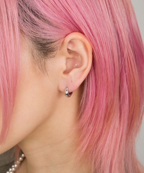 TOM WOOD（トムウッド）の「【TOMWOOD/トムウッド】Ice Huggie シルバー ピアス（ピアス（両耳用）・レディース・シルバー・FREE）」の3枚目の写真