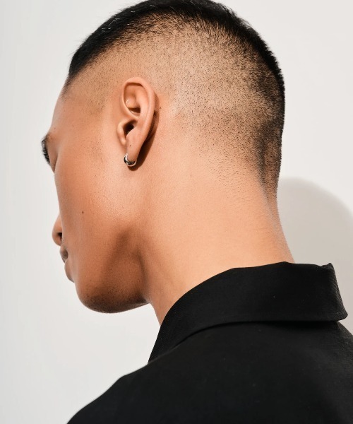 TOM WOOD（トムウッド）の「【TOMWOOD/トムウッド】Ice Huggie シルバー ピアス（ピアス（両耳用）・レディース・シルバー・FREE）」の9枚目の写真