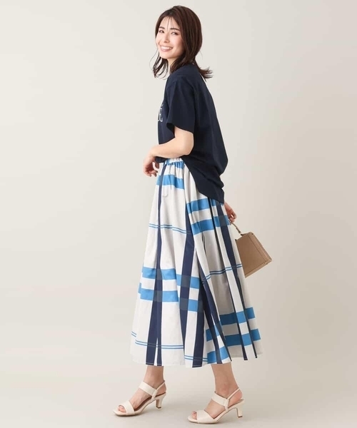 a.v.v（アーヴェヴェ）の「【EC販売不可】クラシックロゴTシャツ（Tシャツ/カットソー・レディース・ホワイト/ライトグレー/ネイビー/ブルー・40/38/42/36/34）」の5枚目の写真