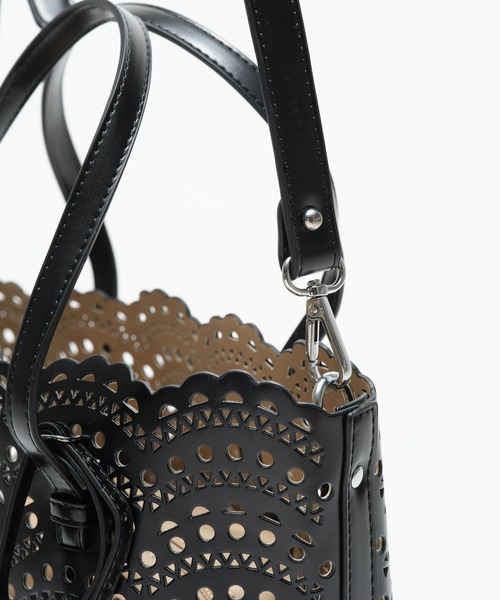 ZAKKA-BOX（ザッカボックス）の「スカラップレースパンチングトートバッグ（トートバッグ・レディース・ホワイト/ブラック・FREE）」の14枚目の写真