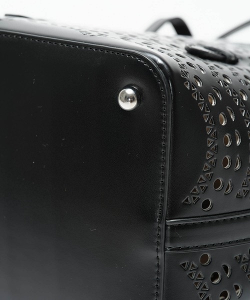 ZAKKA-BOX（ザッカボックス）の「スカラップレースパンチングトートバッグ（トートバッグ・レディース・ホワイト/ブラック・FREE）」の18枚目の写真