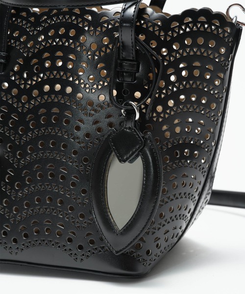 ZAKKA-BOX（ザッカボックス）の「スカラップレースパンチングトートバッグ（トートバッグ・レディース・ホワイト/ブラック・FREE）」の19枚目の写真