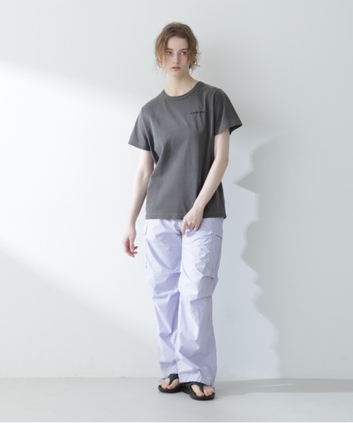 AVIREX(アヴィレックス)の「《直営店限定》FADE WASHT-SHIRT "PENSACOLA"/フェイドウォッシュTシャツ"ペンサコーラ"(Tシャツ/カットソー・レディース・オフホワイト/チャコールグレー/バーガンディー・SMALL/MEDIUM)」の7枚目の写真