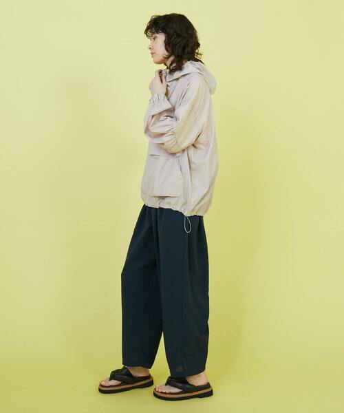FRAPBOIS(フラボア)の「ベルギャザー パンツ(その他パンツ・レディース・ネイビー/グリーン・2/1)」の16枚目の写真