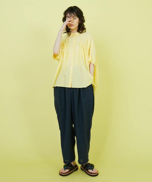FRAPBOIS(フラボア)の「ベルギャザー パンツ(その他パンツ・レディース・ネイビー/グリーン・2/1)」の17枚目の写真