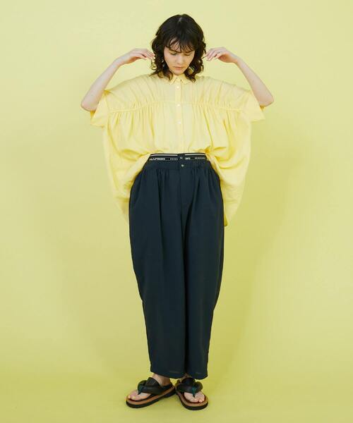 FRAPBOIS(フラボア)の「ベルギャザー パンツ(その他パンツ・レディース・ネイビー/グリーン・2/1)」の20枚目の写真