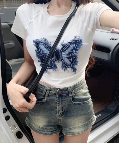 shopnikoniko(ショップニコニコ)の「チビT ショート丈 半袖 蝶々 バタフライ Tシャツ デニム パッチワーク 韓国 y2k ピチT(Tシャツ/カットソー・レディース・ブラック/ホワイト・フリー)」の21枚目の写真