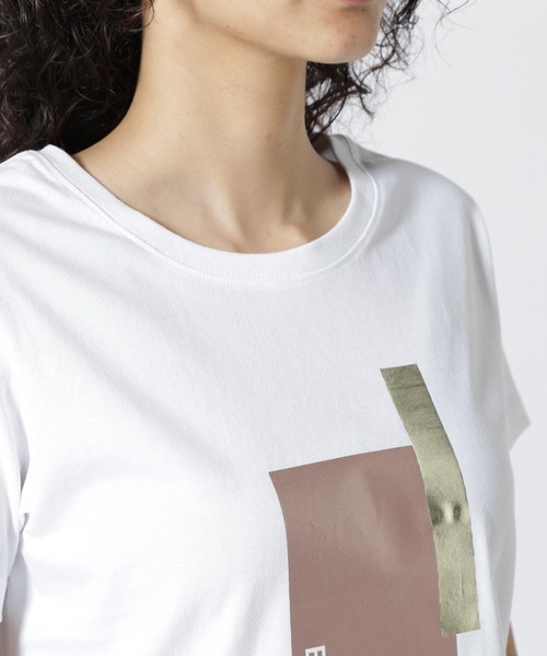 DROIT BELLO（ドロイトベロ）の「DROIT BELLO（ドロイトベロ）ハクプリントＴシャツ（Tシャツ/カットソー・レディース・ブラック/ホワイト・F）」の7枚目の写真