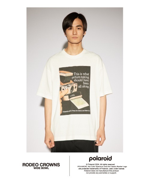 RODEO CROWNS WIDE BOWL(ロデオクラウンズワイドボウル)の「Polaroid フォトTシャツ(Tシャツ/カットソー・メンズ・ホワイト/ブラック・MEDIUM/LARGE)」の6枚目の写真