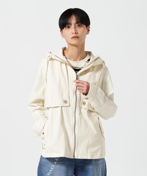 AVIREX(アヴィレックス)の「MOUNTAIN PARKA WITH THE CAPE / マウンテンパーカー ウィズ ザ ケープ / AVIREX / アヴィレックス(マウンテンパーカー・レディース・オリーブ系/アイボリー/チャコールグレー・S/M)」の9枚目の写真