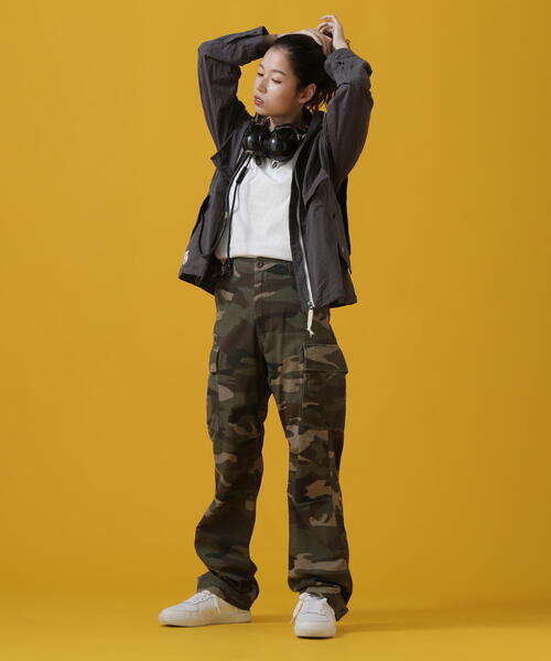 AVIREX(アヴィレックス)の「MOUNTAIN PARKA WITH THE CAPE / マウンテンパーカー ウィズ ザ ケープ / AVIREX / アヴィレックス(マウンテンパーカー・レディース・オリーブ系/アイボリー/チャコールグレー・S/M)」の14枚目の写真