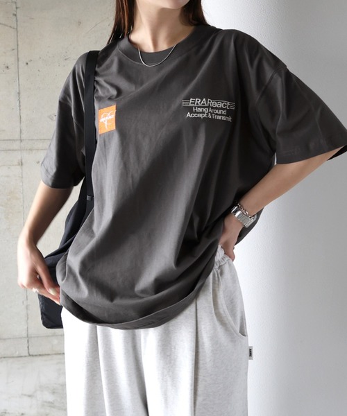 ERAReactエンブロイダリーロゴ半袖Tシャツ（Tシャツ/カットソー