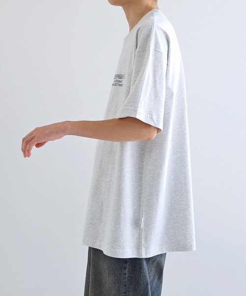ANME(アンメ)の「ERAReactエンブロイダリーロゴ半袖Tシャツ(Tシャツ/カットソー・レディース・オートミール/ネイビー/オフホワイト/チャコールグレー・M/L/XL/XXL)」の16枚目の写真