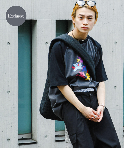 SENSE OF PLACE by URBAN RESEARCH（センスオブプレイスバイアーバンリサーチ）の「『別注』SHUHEI KOKI×SENSE OF PLACE　ラグランTシャツ（Tシャツ/カットソー・メンズ・ホワイト/ライトブルー/ブラック・MEDIUM/LARGE）」の2枚目の写真