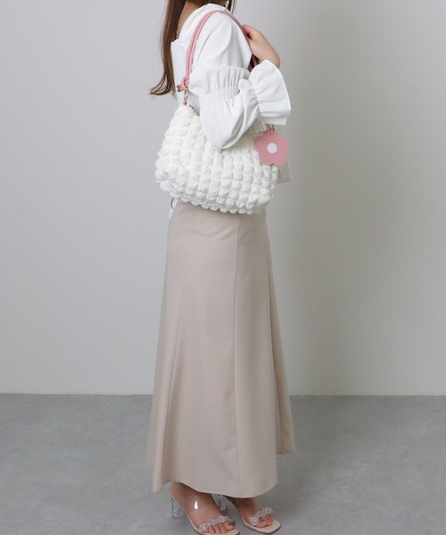 Lace Ladies(レースレディース)の「フラワー チャーム付き バイカラー ぽこぽこ 2WAY ショルダーバッグ(ショルダーバッグ・レディース・ブラック/ピンク/グリーン・FREE)」の18枚目の写真