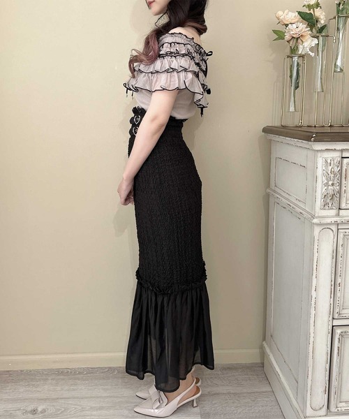 couture BY ROJITA(クチュールバイロジータ)の「ランダムシャーリングマーメイドスカート(スカート・レディース・ホワイト/ブラック・FREE)」の6枚目の写真