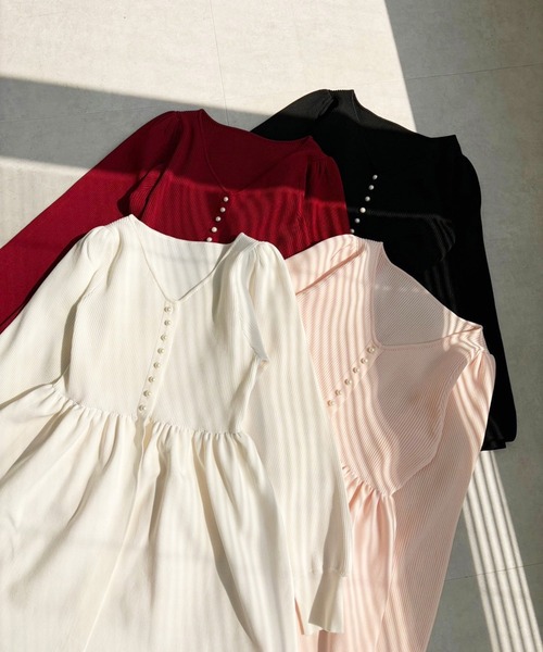 one after another NICE CLAUP(ワンアフターアナザーナイスクラップ)の「ペプラムニットチュニック/WEB限定アイテム(ニット/セーター・レディース・レッド/ピンク/ブラック/オフホワイト・FREE)」の18枚目の写真