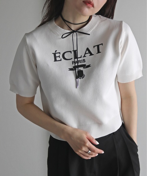 COURO（コウロ）の「プリントクロップドニットTシャツ（ニット/セーター・レディース・ブラック/サックスブルー/グレイッシュベージュ/チャコール/ホワイト系/ホワイト系1/ピンク系/ピンク系1・FREE）」の3枚目の写真