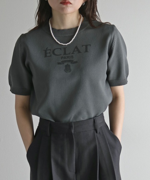 COURO（コウロ）の「プリントクロップドニットTシャツ（ニット/セーター・レディース・ブラック/サックスブルー/グレイッシュベージュ/チャコール/ホワイト系/ホワイト系1/ピンク系/ピンク系1・FREE）」の5枚目の写真