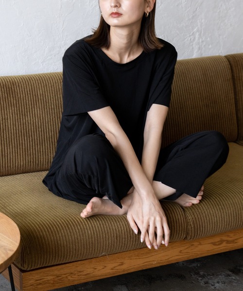 VitaFelice（ヴィータフェリーチェ）の「スムースタッチルームウェア 上下セット（ルームウェア/パジャマ・レディース・チャコール/ミント/ブラック/ピンク・FREE）」の2枚目の写真