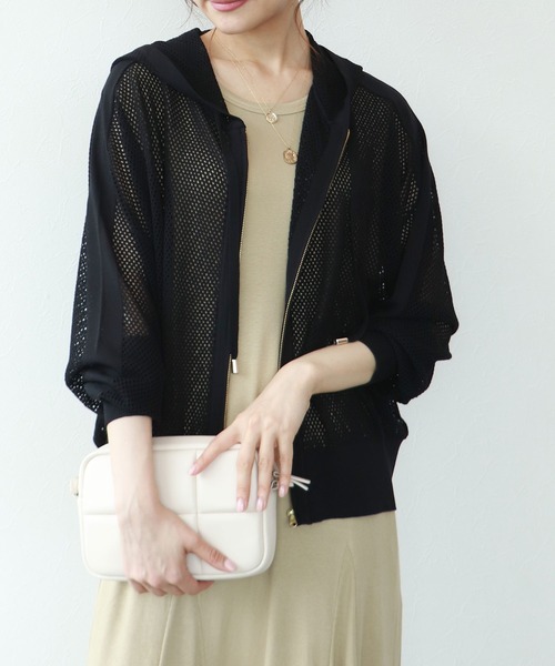 TITE IN THE STORE（ティテ　インザ　ストア）の「メッシュ編みフーディニットパーカー（パーカー・レディース・ブラック/ブルー/オフホワイト・38）」の3枚目の写真