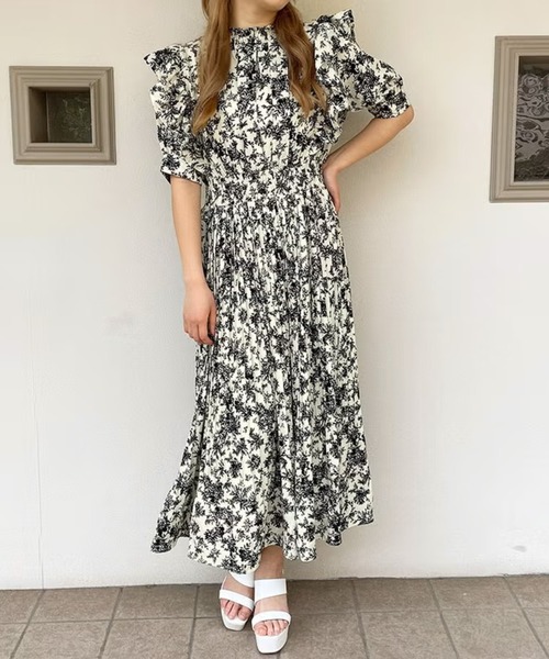 GORGE(ゴージ)の「半袖柄フリルシャーリングワンピース(ワンピース・レディース・オフホワイト/ベージュ・F)」の6枚目の写真