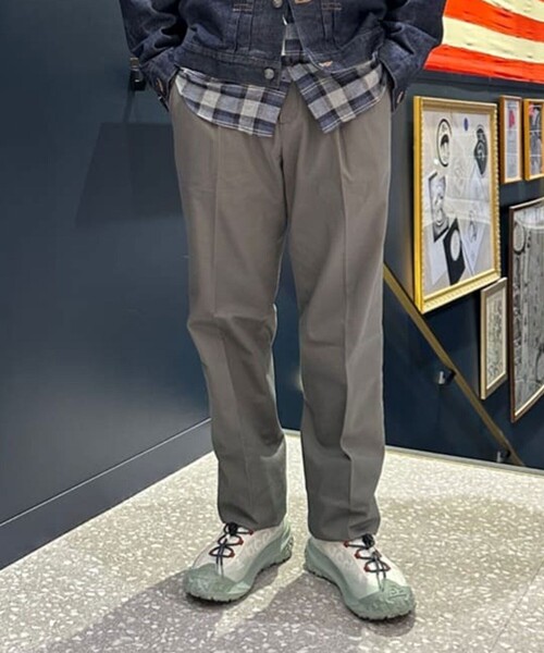 BROOKS BROTHERS(ブルックスブラザーズ)の「ストレッチコットン アドバンテージチノ プリーテッドパンツ PLT(チノパンツ・メンズ・カーキ/ネイビー/ダークグレー・36inch/34inch/33inch/32inch/31inch/30inch/38inch/37inch/35inch)」の2枚目の写真