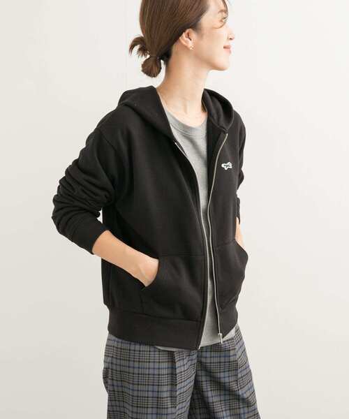 PENNEYS(ぺニーズ)の「『別注』PENNEYS×DOORS THE FOX 裏毛ジップパーカー(パーカー・レディース・ブラック/グレー/キャメル・MEDIUM)」の8枚目の写真