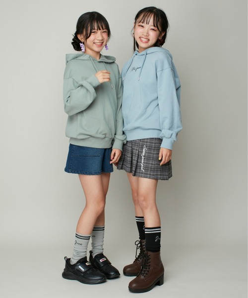 SISTER JENNI(SISTER JENNI)の「【コットン100%】バックタイダイロゴパーカー(パーカー・キッズ・ミント/ブラック/サックスブルー・140cm/150cm/130cm/160cm)」の5枚目の写真