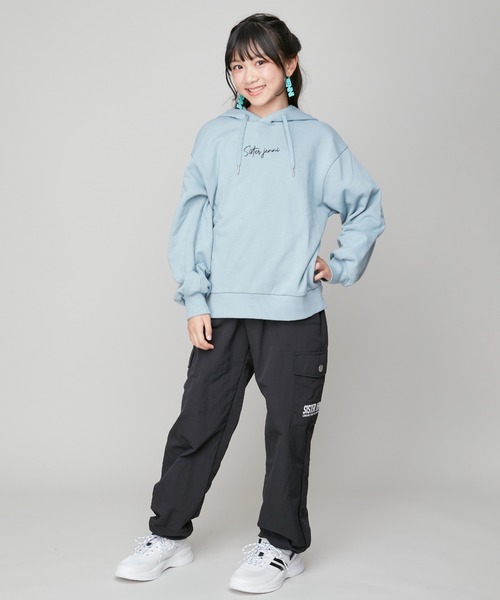 SISTER JENNI(SISTER JENNI)の「【コットン100%】バックタイダイロゴパーカー(パーカー・キッズ・ミント/ブラック/サックスブルー・140cm/150cm/130cm/160cm)」の17枚目の写真