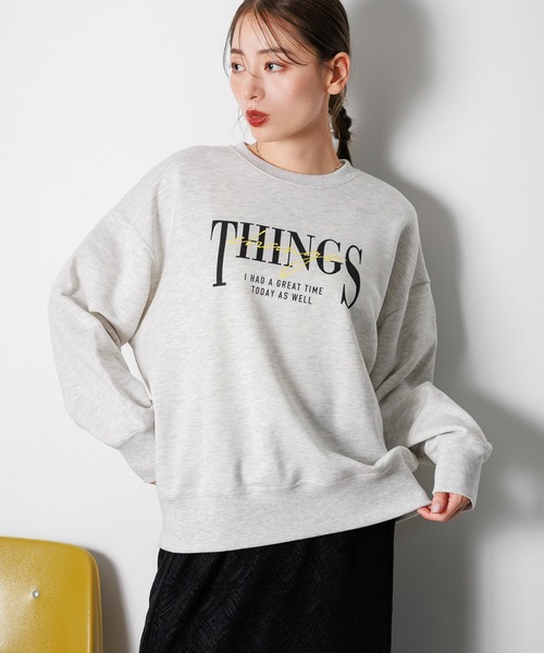 LAKOLE（ラコレ）の「アソートロゴ裏毛プルオーバー / 150636（スウェット・レディース・グレー/オートミール/チャコール・FREE）」の3枚目の写真