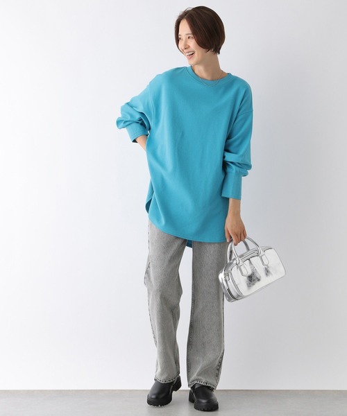 【未使用に近い】✨薄いブルー地にユニークな柄で長袖チュニック綿100%❣️ セール】袖リブラウンドチュニック 124742（Tシャツ/カットソー