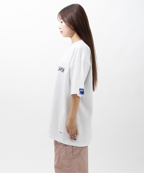 MFC STORE(エムエフシーストア)の「DJ SODA x over print x MFC STORE TYPE 2 TEE(Tシャツ/カットソー・メンズ・ブラック/ホワイト・M/S/XXL/XL/L)」の3枚目の写真