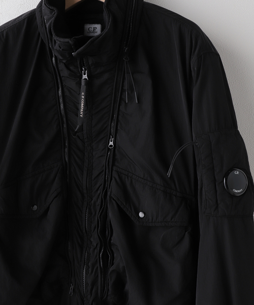C.P. Company / シーピーカンパニー】SHORT JACKET IN CHROME