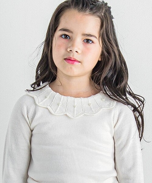 Tartine et Chocolat（タルティーヌエショコラ）の「襟パールビジュー付きセーター(100~140cm)（ニット/セーター・キッズ・オフホワイト/グレー・120cm/110cm/100cm/140cm/130cm）」の4枚目の写真