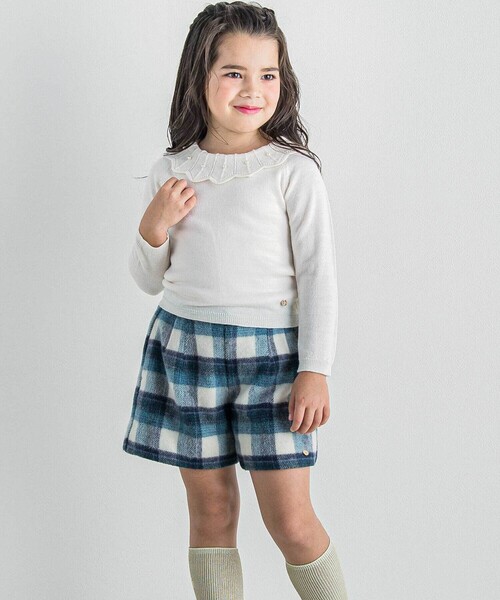 Tartine et Chocolat（タルティーヌエショコラ）の「襟パールビジュー付きセーター(100~140cm)（ニット/セーター・キッズ・オフホワイト/グレー・120cm/110cm/100cm/140cm/130cm）」の5枚目の写真