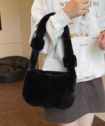 フェイクファーショルダーバッグ