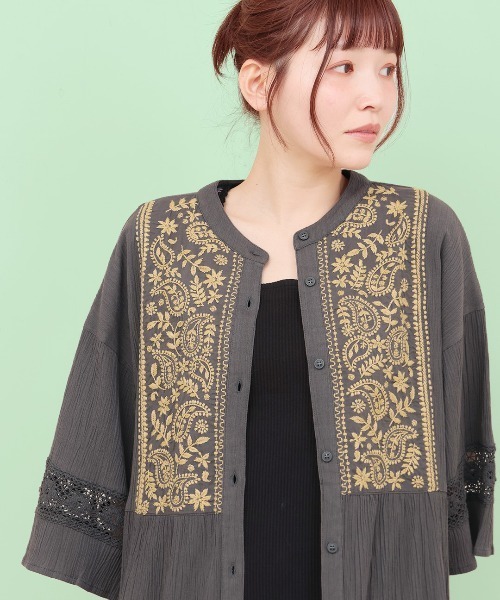 チチカカ（チチカカ）の「Rico クレープペイズリー刺繍ワンピース（ワンピース・レディース・イエロー/ライトベージュ/チャコールグレー・FREE）」の9枚目の写真