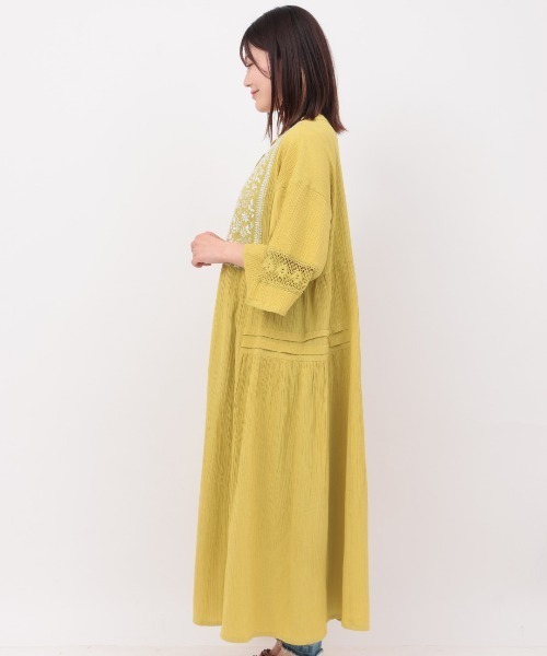 チチカカ（チチカカ）の「Rico クレープペイズリー刺繍ワンピース（ワンピース・レディース・イエロー/ライトベージュ/チャコールグレー・FREE）」の13枚目の写真