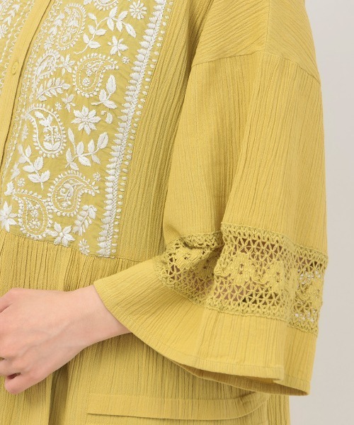 チチカカ（チチカカ）の「Rico クレープペイズリー刺繍ワンピース（ワンピース・レディース・イエロー/ライトベージュ/チャコールグレー・FREE）」の16枚目の写真