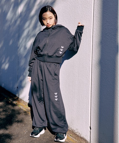 ROXY（ロキシー）の「TRIPLE CHAKRA PANTS/ロキシーワンポイント