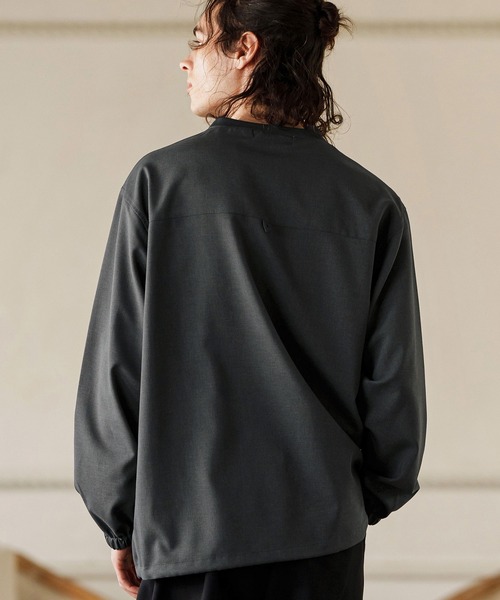 CAMBIO(カンビオ)の「mlt5085- シックアンドシン布帛ロンT(Tシャツ/カットソー・メンズ・アイボリー/チャコール・M/L/XL)」の6枚目の写真