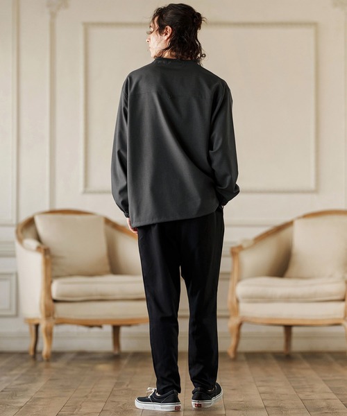 CAMBIO(カンビオ)の「mlt5085- シックアンドシン布帛ロンT(Tシャツ/カットソー・メンズ・アイボリー/チャコール・M/L/XL)」の9枚目の写真