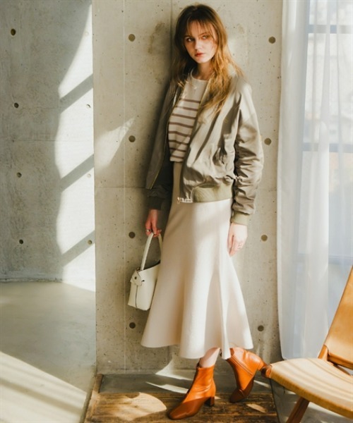 Maison INNESS（メゾンアイネス）の「マシュマロニットミラノリブボートネックトップス＜大きいサイズ有＞（ニット/セーター・レディース・ホワイト系1/ホワイト系2/ネイビー系/ブラック/ピンク/グレー/ベージュ系1/ブラウン系1/ベージュ系2・S/M/L/LL/3L/4L/5L）」の17枚目の写真