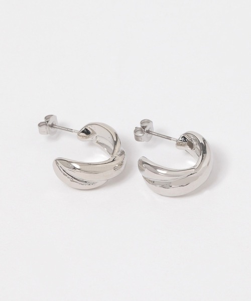 FOREVER 21(フォーエバー トゥエンティーワン)の「デザインリングピアス6(ピアス(両耳用)・レディース・ゴールド/シルバー・FREE)」の5枚目の写真
