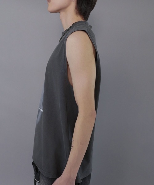 SPINNS（スピンズ）の「ヴィンテージライクピグメントノースリーブTシャツ/ガールプリント（Tシャツ/カットソー・メンズ・ブラック/カーキ・ONESIZE）」の20枚目の写真